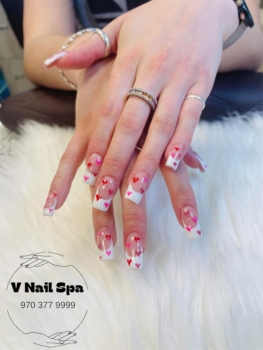 V Nail Spa