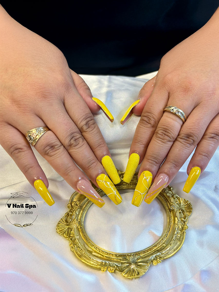 V Nail Spa
